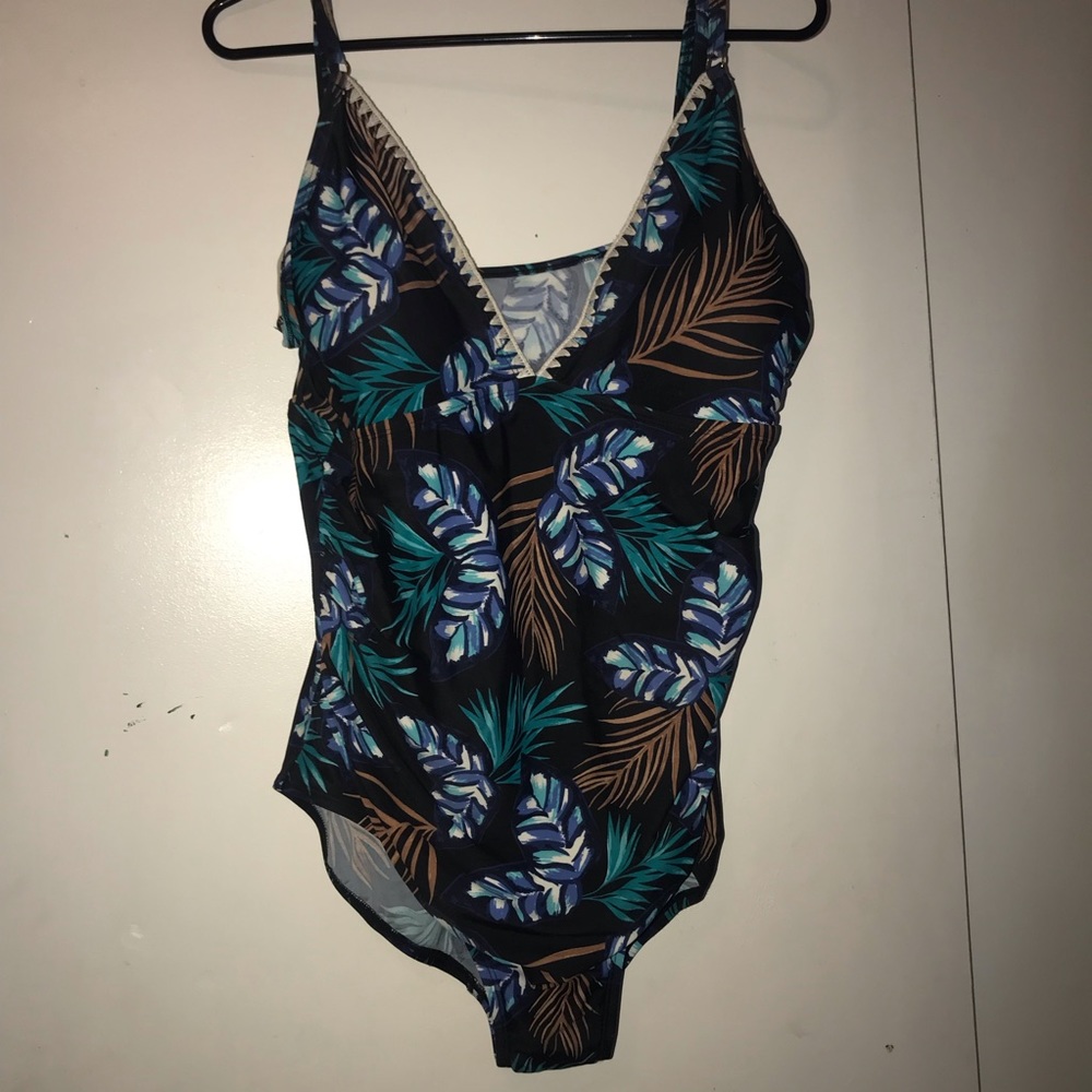 One piece swimsuit